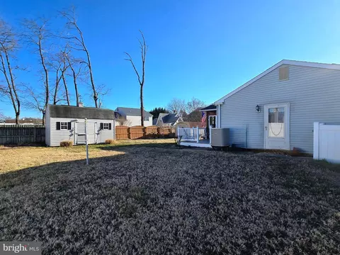 Exterior - 9 Montrose Rd, Pasadena, MD 21122 photo 6 of 6