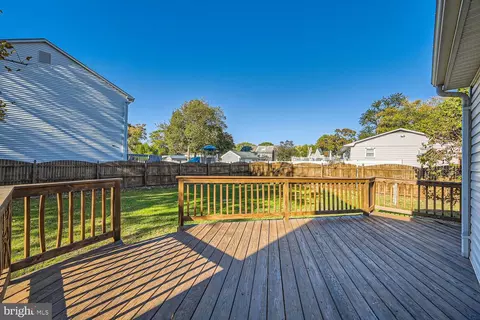 Exterior - 347 Bar Harbor Rd, Pasadena, MD 21122 photo 2 of 4