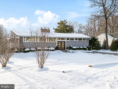 3702 Thomas Point Rd, Annapolis, MD 21403 photo 2