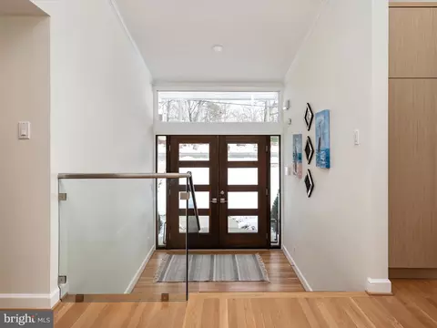 3702 Thomas Point Rd, Annapolis, MD 21403 photo 3
