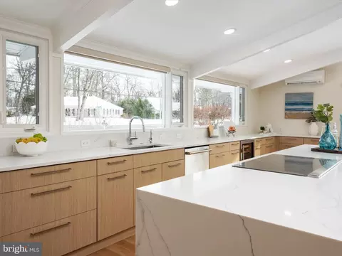 3702 Thomas Point Rd, Annapolis, MD 21403 photo 5