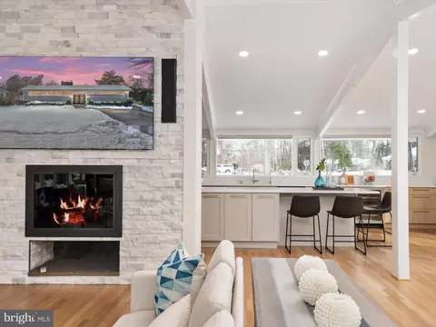 3702 Thomas Point Rd, Annapolis, MD 21403 photo 8