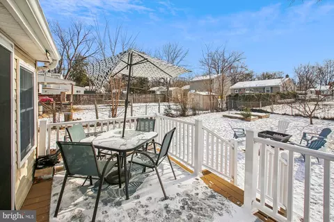 Exterior - 477 Center St, Pasadena, MD 21122 photo 3 of 3