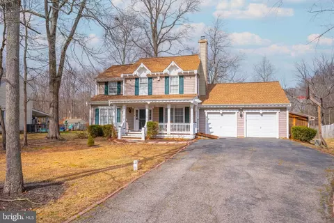 5134 Cedarlea Dr, West River, MD 20778