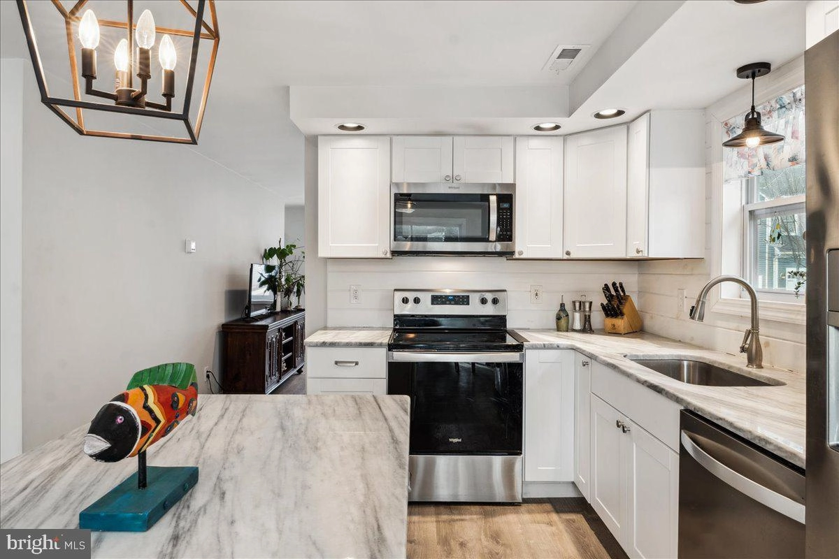 Kitchen - 613 Mann Rd, Deale, MD 20751 photo 2 of 4