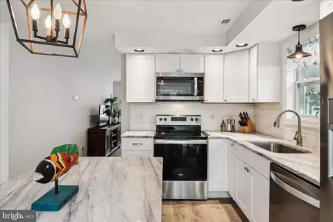 Kitchen - 613 Mann Rd, Deale, MD 20751 photo 2 of 4
