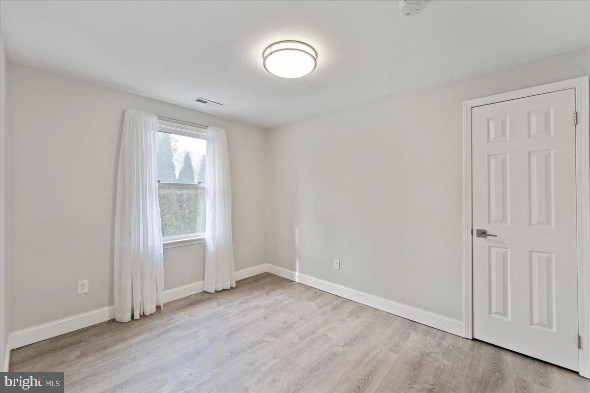 Bedroom - 613 Mann Rd, Deale, MD 20751 photo 2 of 5