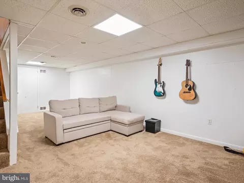 Living - 490 Edgewater Rd, Pasadena, MD 21122 photo 4 of 4
