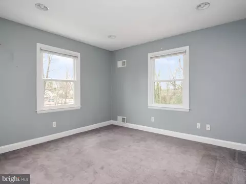 Bedroom - 490 Edgewater Rd, Pasadena, MD 21122 photo 1 of 5