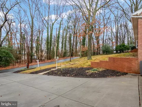 Exterior - 490 Edgewater Rd, Pasadena, MD 21122 photo 13 of 15