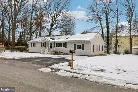 3605 Evelyn Gingell Ave, Edgewater, MD 21037 photo 2