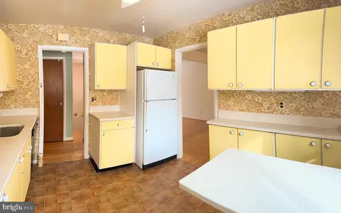 653 Colston Ln, Pasadena, MD 21122 photo 15