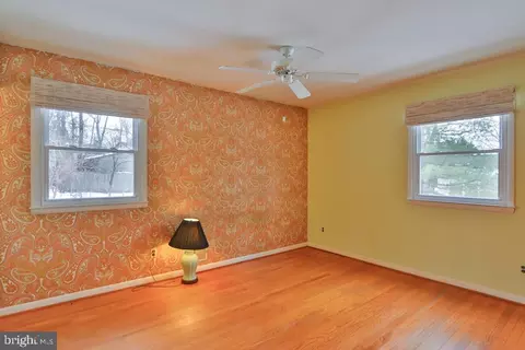 653 Colston Ln, Pasadena, MD 21122 photo 17