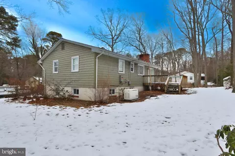 653 Colston Ln, Pasadena, MD 21122 photo 5