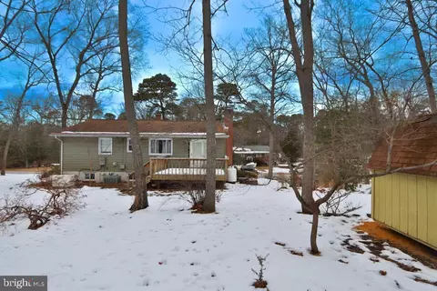 653 Colston Ln, Pasadena, MD 21122 photo 4