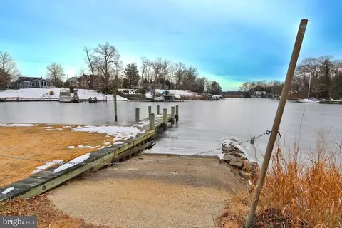 653 Colston Ln, Pasadena, MD 21122 photo 36