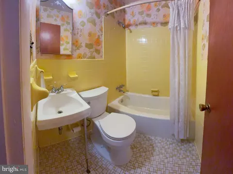 653 Colston Ln, Pasadena, MD 21122 photo 22