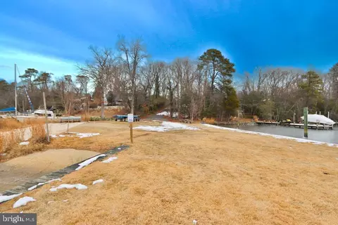 653 Colston Ln, Pasadena, MD 21122 photo 34