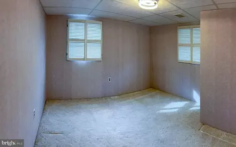 653 Colston Ln, Pasadena, MD 21122 photo 25