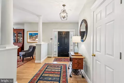 Entry Way - 2 Danielle Ct, Annapolis, MD 21403 photo 2 of 2