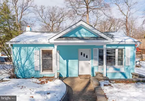 384 Chestnut Trl, Crownsville, MD 21032