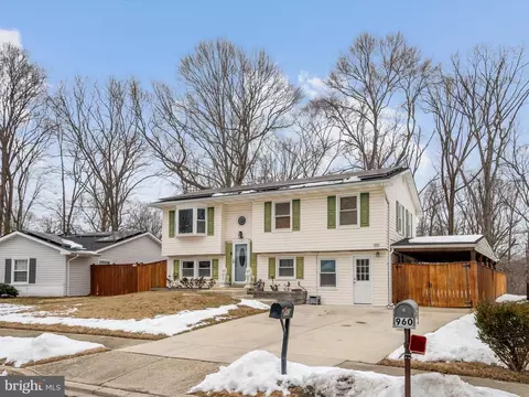 962 Fall Circle Way, Gambrills, MD 21054 photo 2