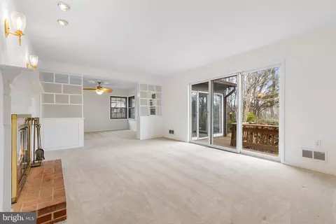 Living - 105 Spa Dr, Annapolis, MD 21403 photo 5 of 6