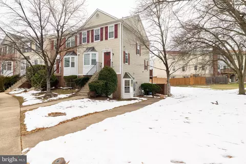 1990 Pawlet Dr, Crofton, MD 21114
