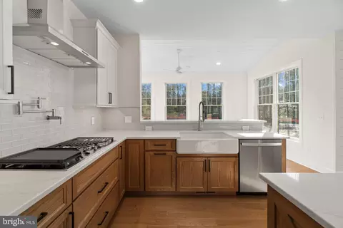 2003 Cornfield Creek Way, Pasadena, MD 21122 photo 5