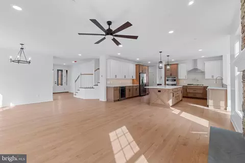 2003 Cornfield Creek Way, Pasadena, MD 21122 photo 2