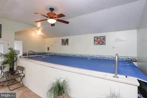 Exterior - 967 Beechwood Ave, Pasadena, MD 21122 photo 4 of 11