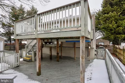Exterior - 967 Beechwood Ave, Pasadena, MD 21122 photo 9 of 11