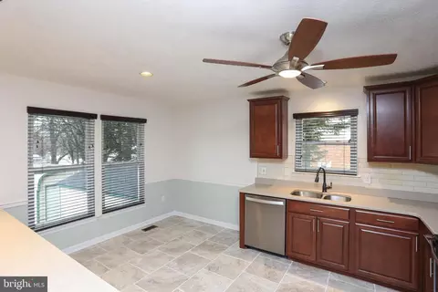 Kitchen - 967 Beechwood Ave, Pasadena, MD 21122 photo 1 of 3