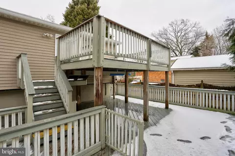Exterior - 967 Beechwood Ave, Pasadena, MD 21122 photo 10 of 11