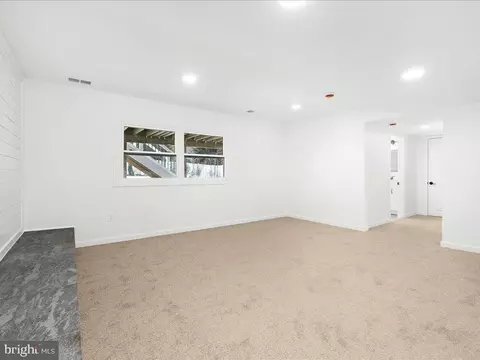 Living - 1152 Latrobe Dr, Annapolis, MD 21409 photo 6 of 6