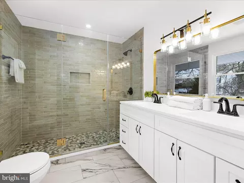 Bath - 1152 Latrobe Dr, Annapolis, MD 21409 photo 1 of 7