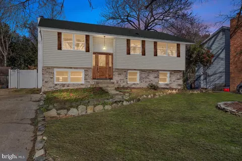 1152 Latrobe Dr, Annapolis, MD 21409