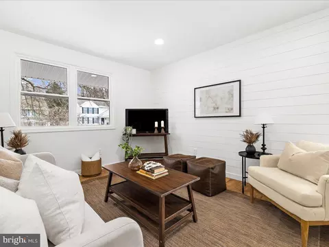 Living - 1152 Latrobe Dr, Annapolis, MD 21409 photo 3 of 6