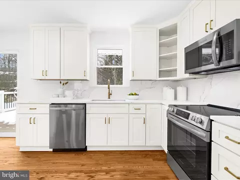 Kitchen - 1152 Latrobe Dr, Annapolis, MD 21409 photo 3 of 4