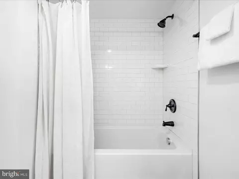 Bath - 1152 Latrobe Dr, Annapolis, MD 21409 photo 6 of 7