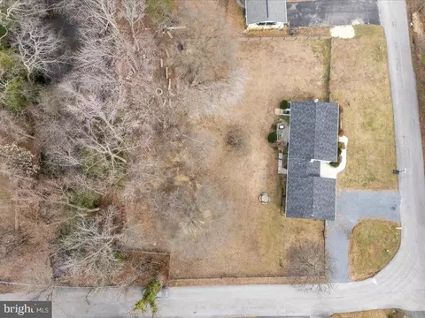View/Area - 1858 Potomac Rd, Pasadena, MD 21122 photo 7 of 8