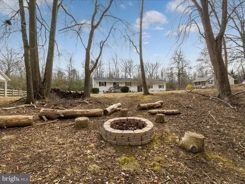 Exterior - 1858 Potomac Rd, Pasadena, MD 21122 photo 10 of 13
