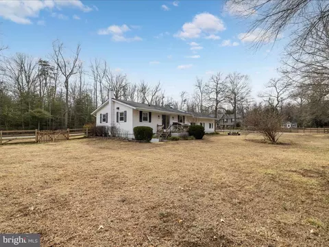Exterior - 1858 Potomac Rd, Pasadena, MD 21122 photo 9 of 13