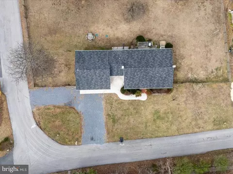 View/Area - 1858 Potomac Rd, Pasadena, MD 21122 photo 6 of 8