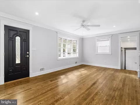 Living - 1858 Potomac Rd, Pasadena, MD 21122 photo 2 of 5
