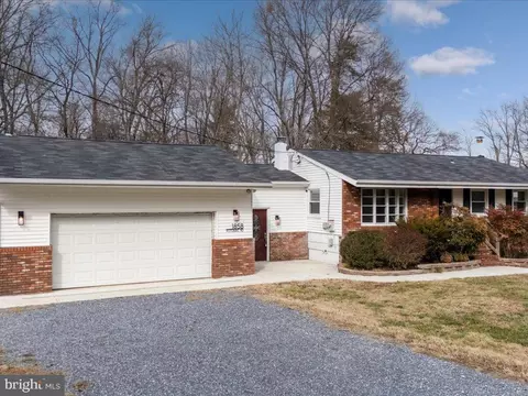 Exterior - 1858 Potomac Rd, Pasadena, MD 21122 photo 3 of 13