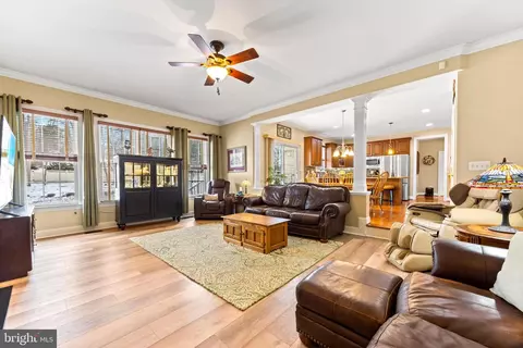 8210 Champion Ct, Pasadena, MD 21122 photo 24