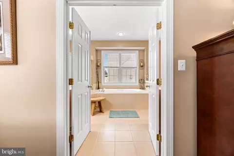 8210 Champion Ct, Pasadena, MD 21122 photo 31