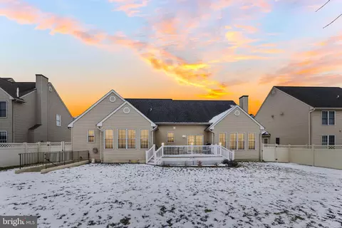 8210 Champion Ct, Pasadena, MD 21122 photo 61