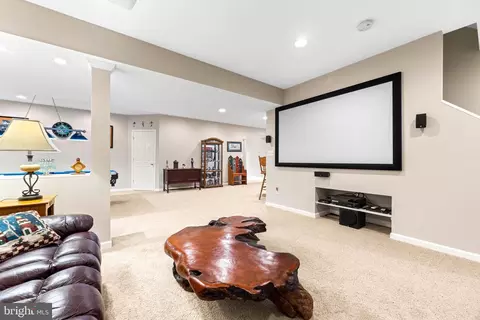 8210 Champion Ct, Pasadena, MD 21122 photo 39